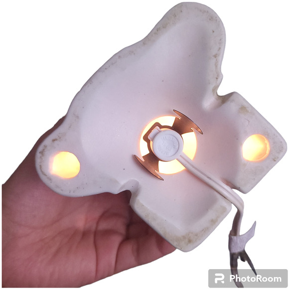 Vintage Christmas Collection Illuminated Porcelain Gothic Church 088534 Holiday - Picture 7 of 10